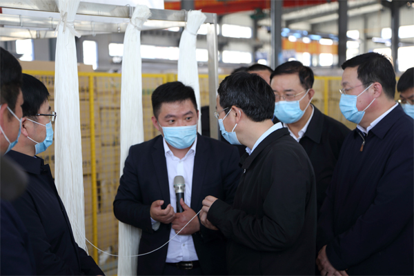 2020年4月14日遼寧省副省長(zhǎng)張立林蒞臨遼寧一諾環(huán)保產(chǎn)業(yè)園 2020年4月14日遼寧省副省長(zhǎng)張立林蒞臨遼寧一諾環(huán)保產(chǎn)業(yè)園